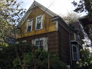 1131 36th Ave, Portland OR  97214-4302 exterior
