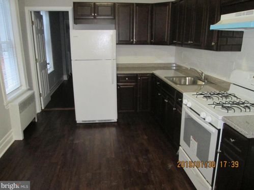 2248 18 St, Philadelphia PA 19140-1014 exterior