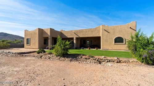 37243 19 Ave, Phoenix AZ 85086-9154 exterior