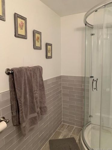 1416 Windward Rd, Milford CT 06461-1766 exterior