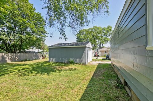 3117 Stratford Dr, Wyoming MI exterior