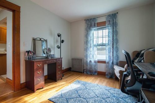 45 Grover St, Providence RI 02909-5209 exterior