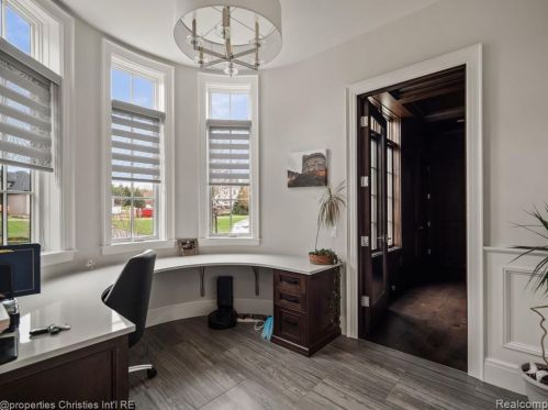 5105 Orch Rdg Dr, Rochester MI 48306-2398 exterior