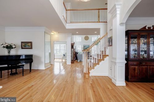 15529 Thompson Rd, Silver Spring, MD 20905-3955