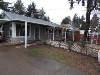 2227 141 Ave, Portland OR  97236-2956 exterior