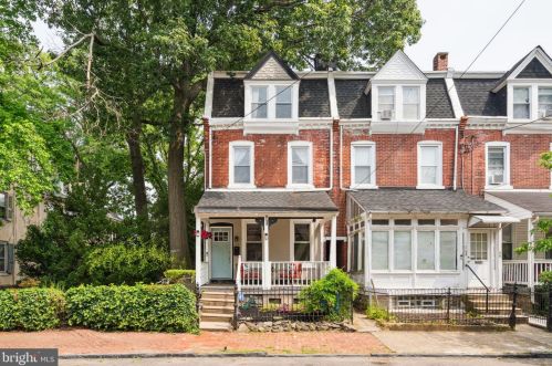 54 Harvey St, Philadelphia, PA 19144-2720