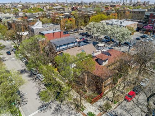 1733 Hoyne Ave, Chicago IL 60647-5541 exterior