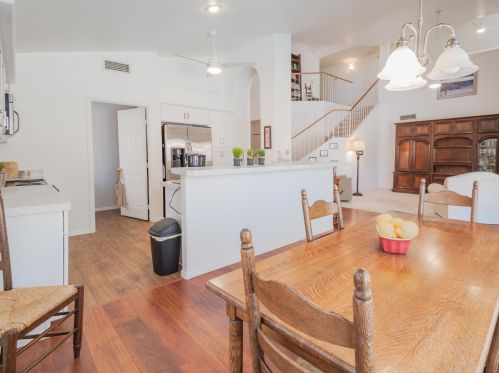 2124 Cathedral Rock Dr, Phoenix AZ 85045-1821 exterior