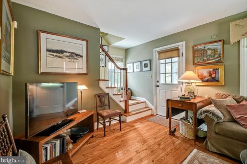 1708 Riverside Dr, Trenton NJ 08618-5843 exterior