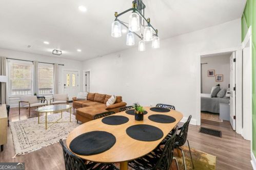 1714 Connally Dr, Atlanta GA  30344-2519 exterior