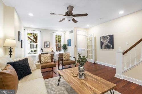 1915 Carpenter St, Philadelphia PA 19146-2615 exterior