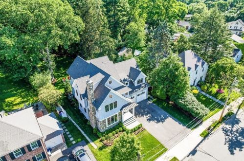 76 Paulson Rd, Newton, MA 02468-1028