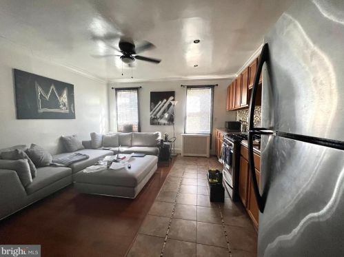 7040 Erdrick St, Philadelphia PA 19135-1012 exterior