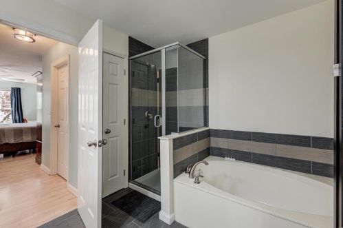 9416 Natalie Cir, Saint Louis MO 63132-3177 exterior