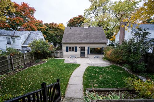 2944 90th St, Milwaukee WI  53222-4613 exterior