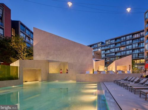 218 George St, Philadelphia PA  19123-1540 exterior