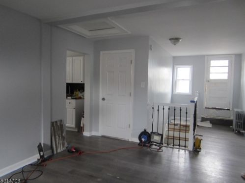 8 Laventhal Ave, Irvington NJ  07111-2842 exterior