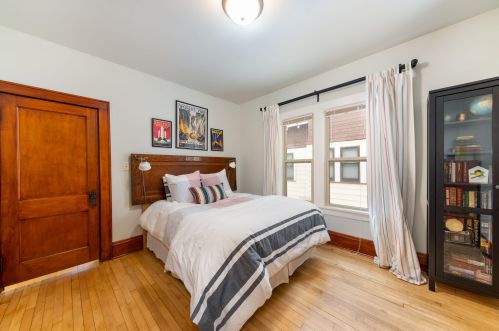 2421 46, Milwaukee WI 53210-2918 exterior