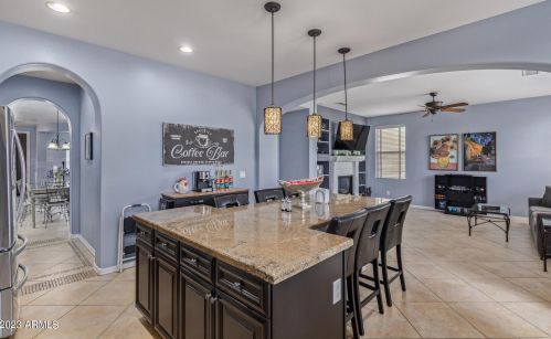 1071 Mason Dr, Chandler AZ 85225-1941 exterior