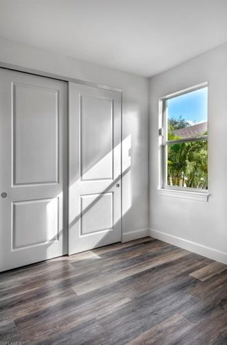 711 102 Ave, Naples FL 34108-3216 exterior