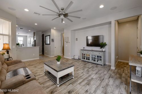 7984 Dolphin Way, Tucson, AZ 85756-9346