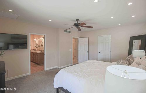 902 Claremont St, Phoenix AZ  85013-1360 exterior