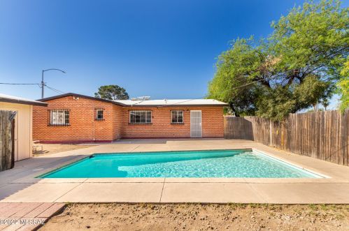 1575 Grant Rd, Tucson AZ  85719-3313 exterior