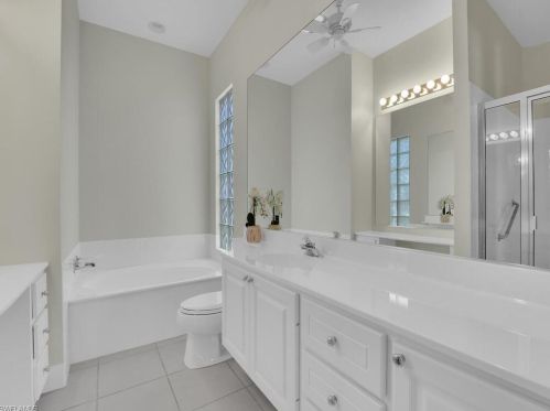 5211 Hawkesbury Way, Naples FL 34119-9582 exterior