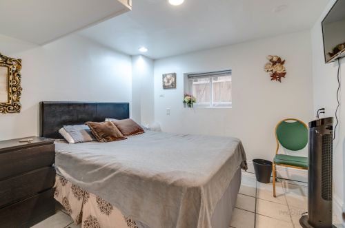 5117 Barry Ave, Chicago IL 60634-4966 exterior