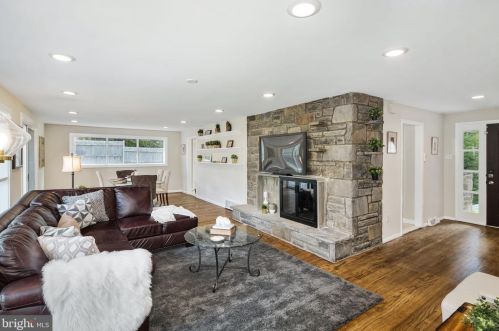 160 Paxon Holw Rd, Media PA 19063-1163 exterior