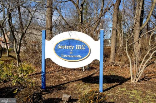 25 Jasmine Ct, Trenton NJ 08648-4808 exterior