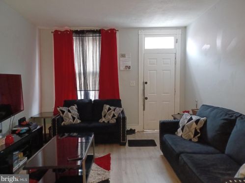 549 Howard Ave, Lancaster, PA 17602-4421