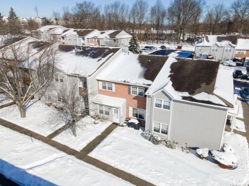 28 Jimal Dr, Middletown NY 10940-3650 exterior