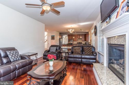 8106 Ashton St, Alexandria VA 22309-1345 exterior