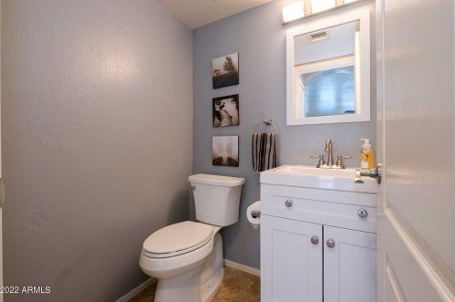 3810 Barcelona Dr, Chandler AZ  85226-1305 exterior