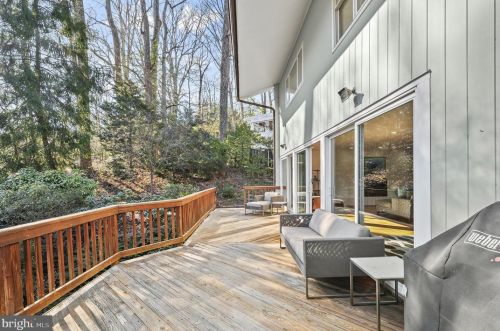 2820 Ellicott St, Washington, DC 20008-1019