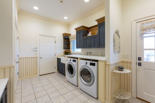 1 Park Rdg Ct, Chester NJ 07930-3016 exterior