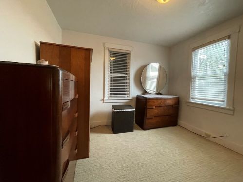 2436 Woodstock Ave, Pittsburgh PA 15218-2631 exterior