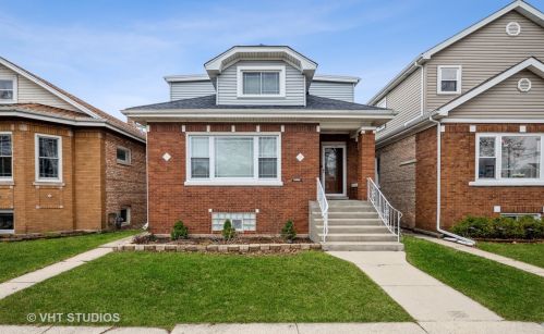 6151 Roscoe St, Chicago, IL 60634-4146