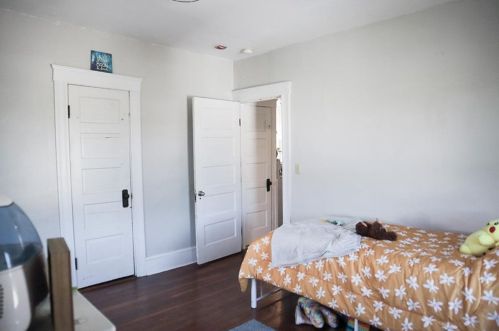 68 5 Ave, Woonsocket RI 02895-5019 exterior