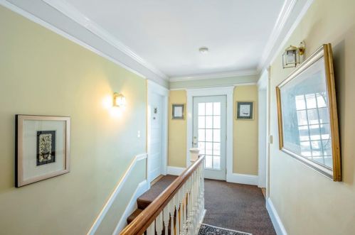 22 Freebody St, Middletown RI 02840-3548 exterior