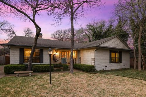 3021 Cliffoak Dr, Dallas, TX 75233-2615