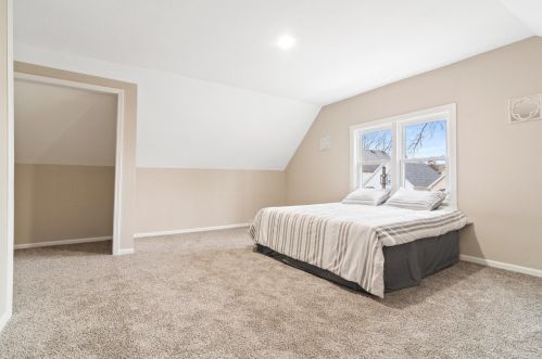 2812 8th St, Milwaukee WI 53215-3933 exterior