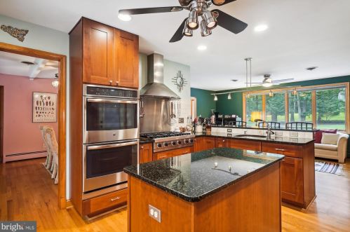 13110 Cleveland Dr, Rockville MD 20850-3723 exterior