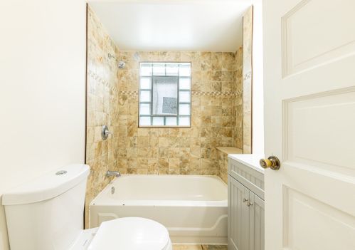 2543 Lotus Ave, Chicago IL 60641-3224 exterior