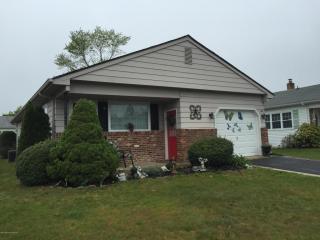 100 Cabrillo Blvd, Toms River NJ  08757-5708 exterior