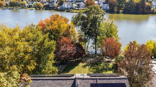 9 Noto Dr, Providence RI  02904-2905 exterior