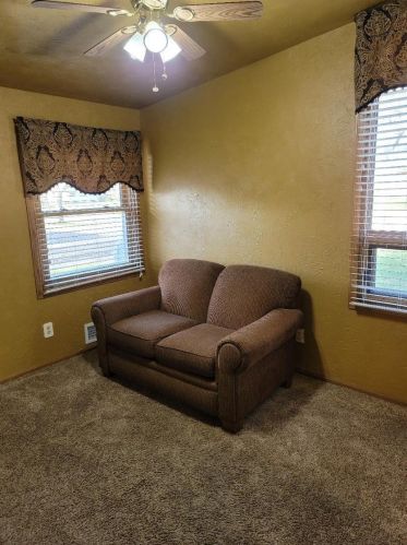 5829 Honey Crk Dr, Milwaukee WI 53221-4017 exterior