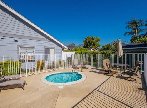 1052 Walnut St, Tustin CA  92780-7819 exterior