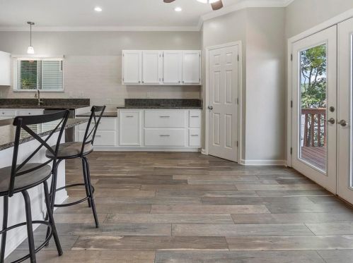 8474 Lake Dr, Lithonia GA  30039-6562 exterior